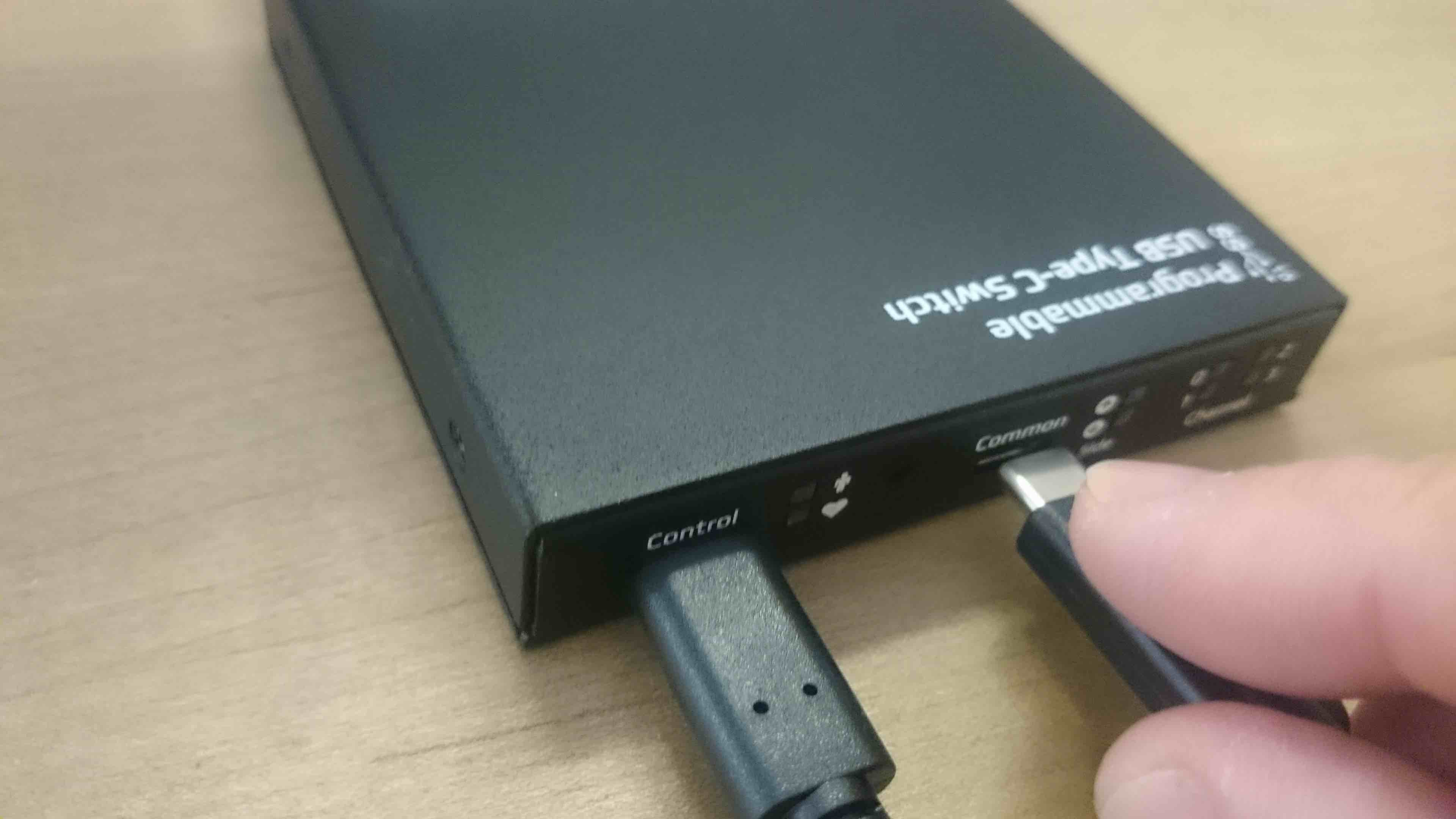 USB-C-Switch control and common connections