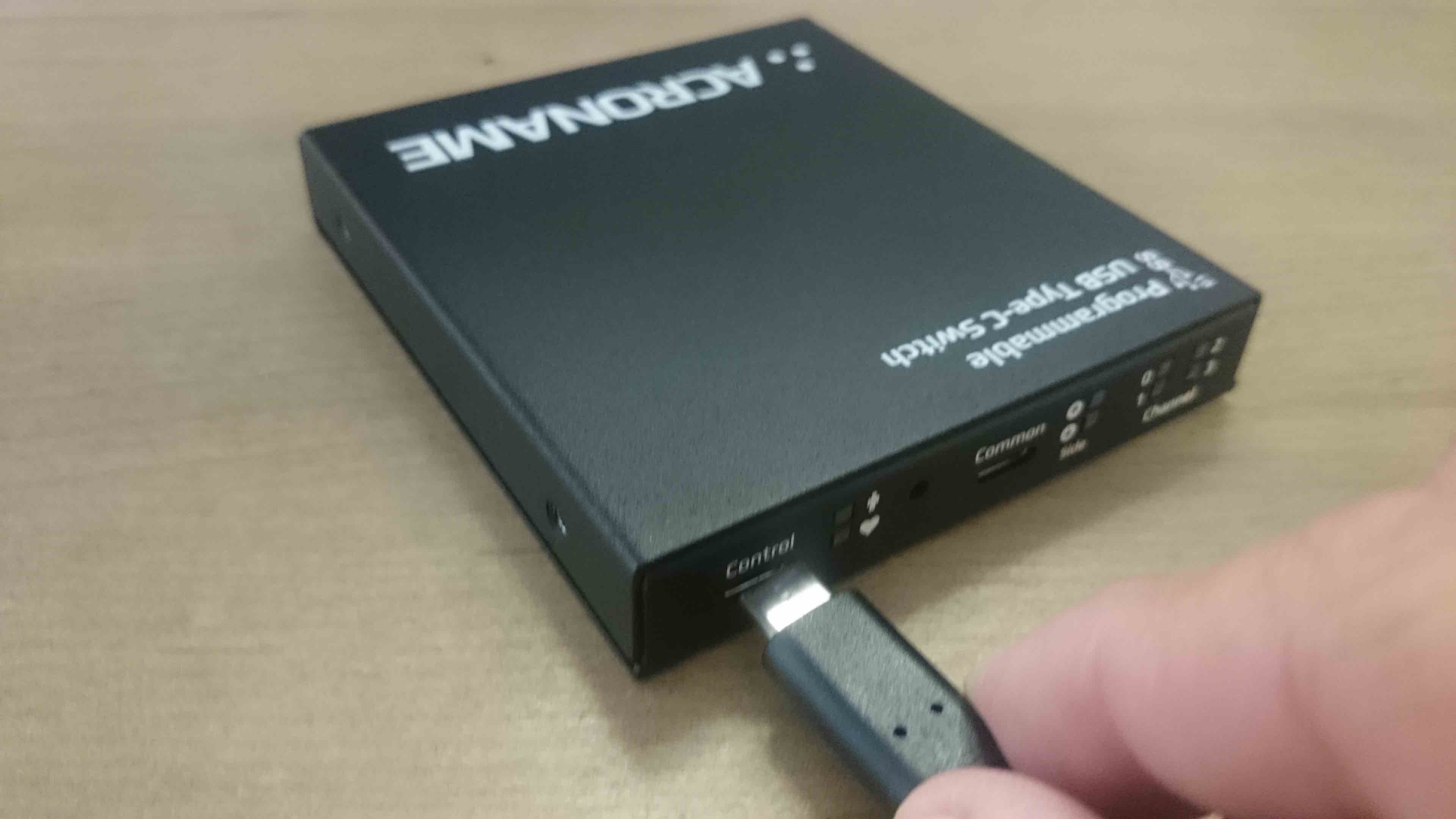 USB-C-Switch control port connection